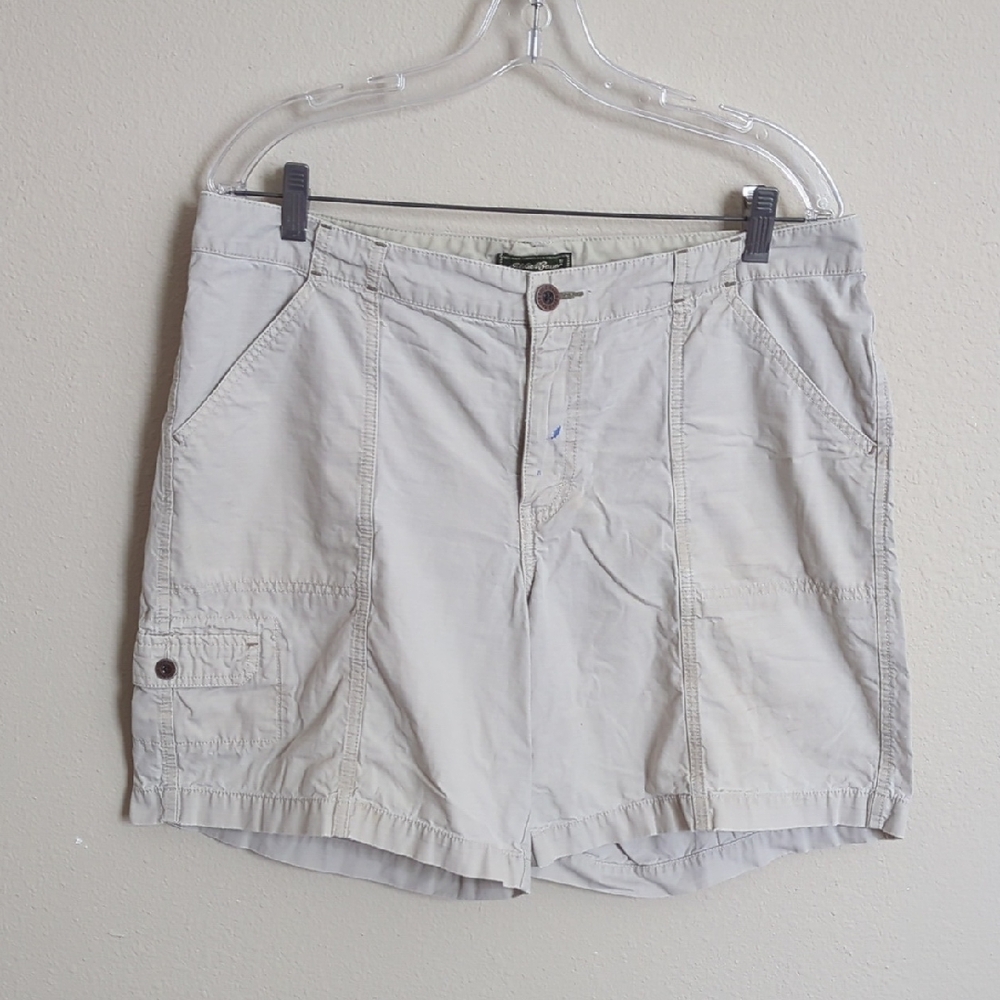 Eddie Bauer Light Khaki 100% Cotton Casual Shorts